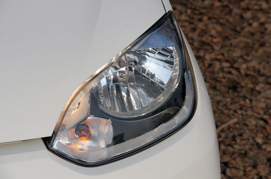  Volkswagen up! 2011 года  (фото 149 из 173)